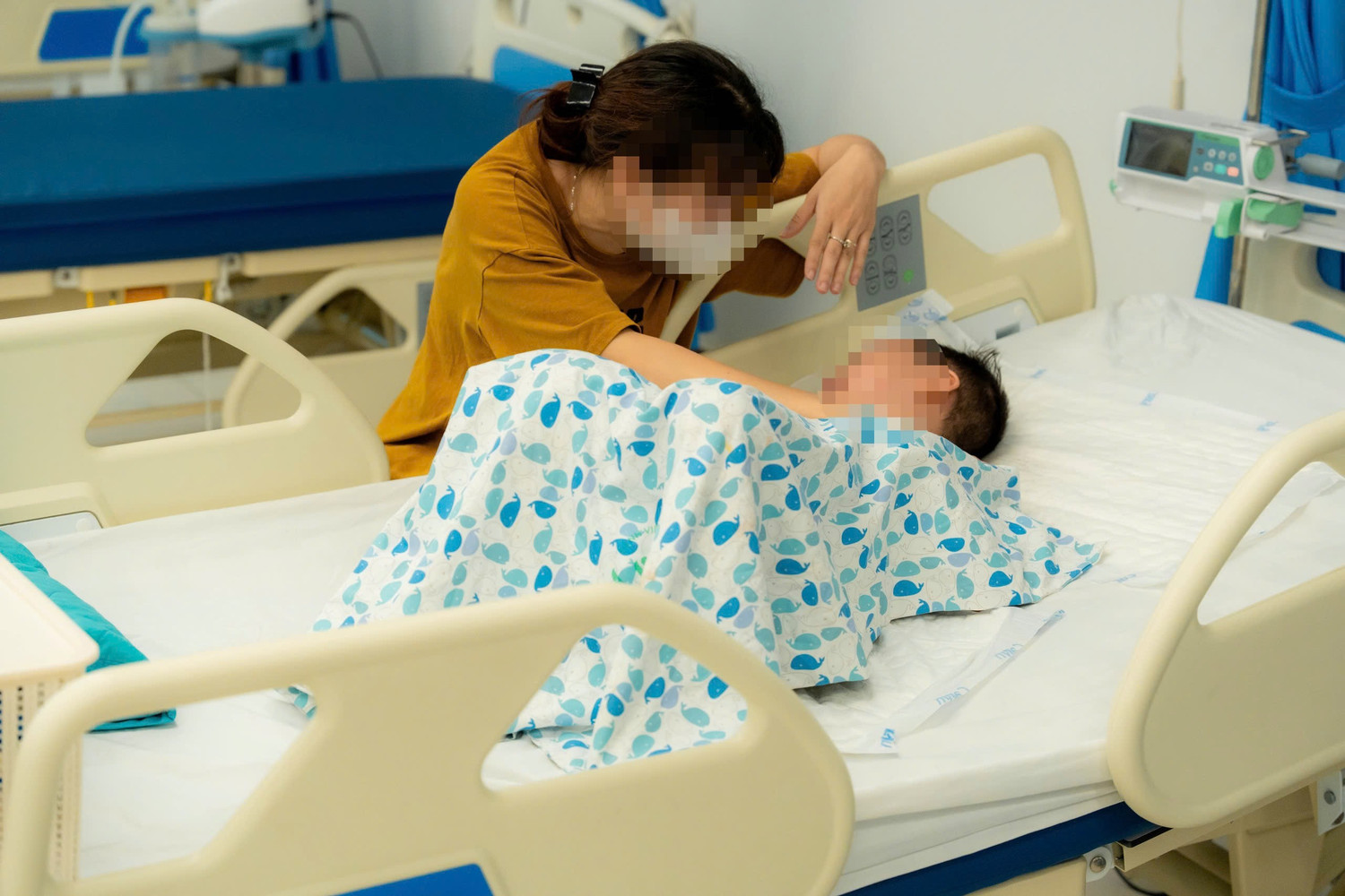 Hai bé trong vụ tông xe liên hoàn ở Hà Nội đã qua cơn nguy kịch