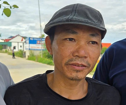 Bé gái 9 tuổi bị kẻ lạ mặt đánh lừa kiểm tra sức khỏe rồi thực hiện hành vi vi phạm pháp luật