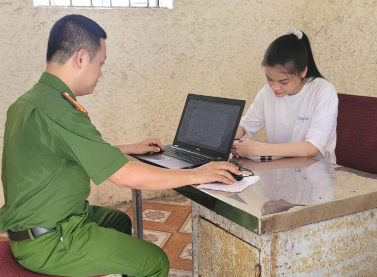 Cô gái 23 tuổi vỡ nợ, chiếm đoạt 17 tỷ đồng qua chiêu trò “đầu tư đất”