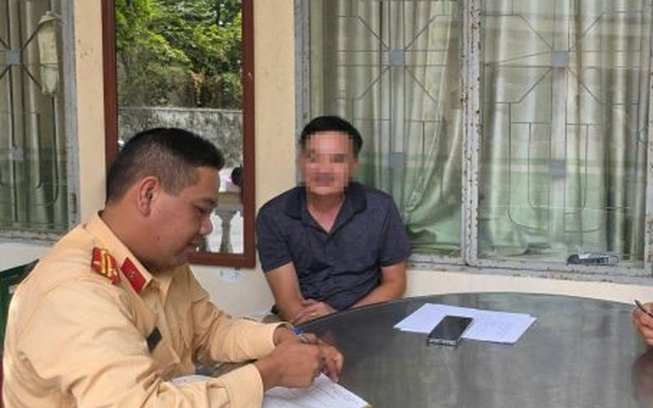Xử lý tài xế xe “biển xanh” vượt ẩu trên cao tốc