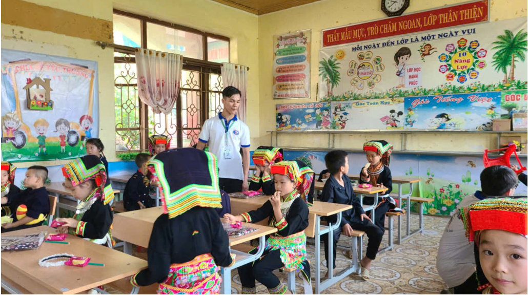 Cậu bé khuyết tật ngày nào, nay tự tin trong hành trình tri thức