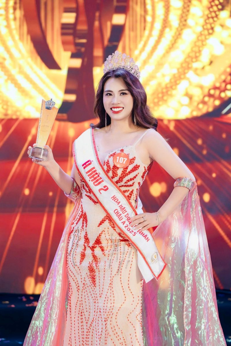 Nữ giảng viên Hà Nội đạt ngôi vị Á hậu 2 tại Hoa hậu Doanh nhân Châu Á 2025