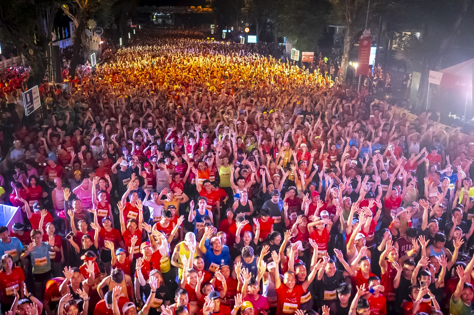 Hàng chục ngàn người cùng Techcombank chạy vì “Một Việt Nam vượt trội”, trao cơ hội bước đi cho trẻ