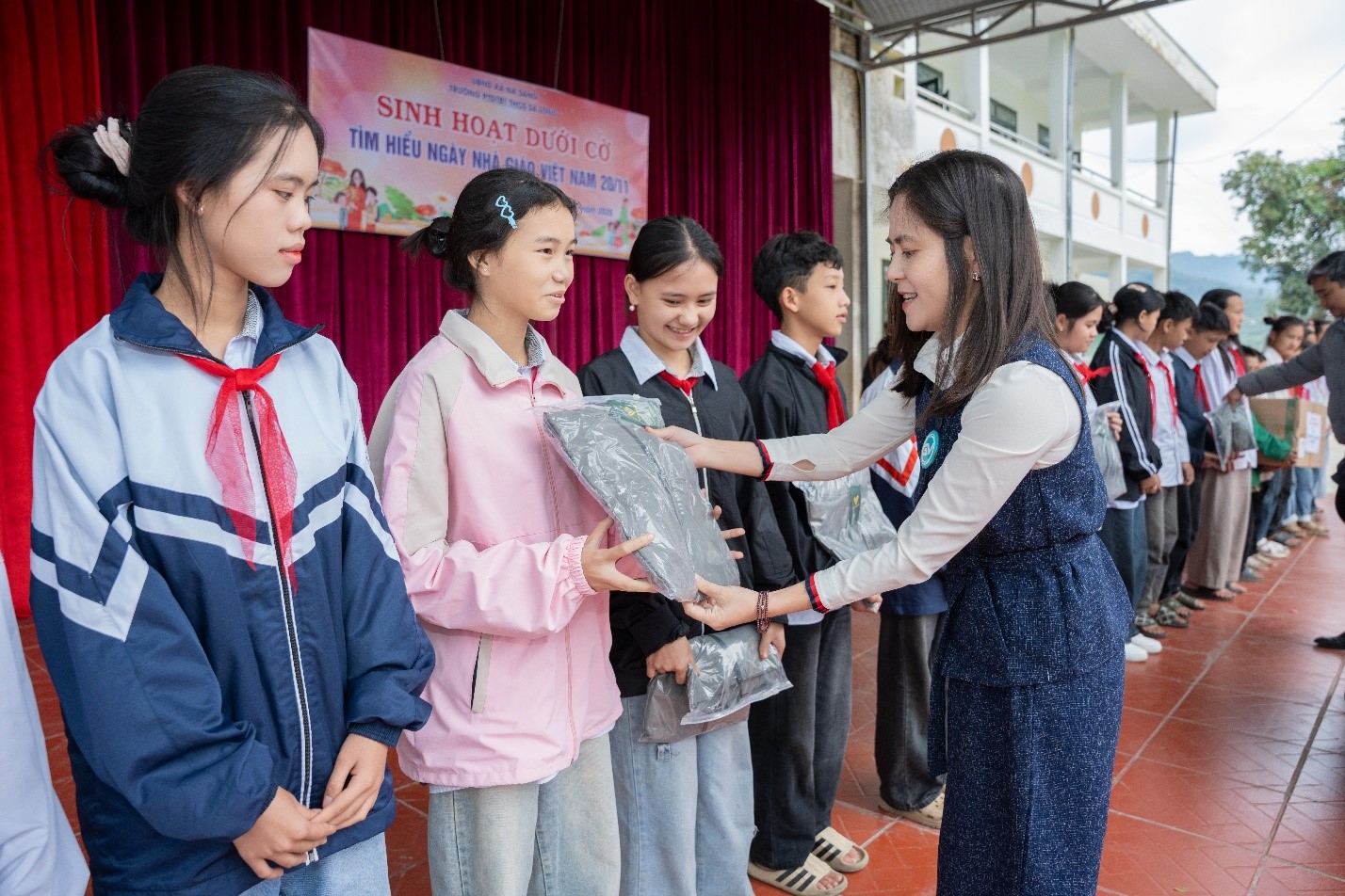 Một chân dung đẹp của nghề giáo: Cô Diệu Anh – Người thắp sáng yêu thương và hy vọng