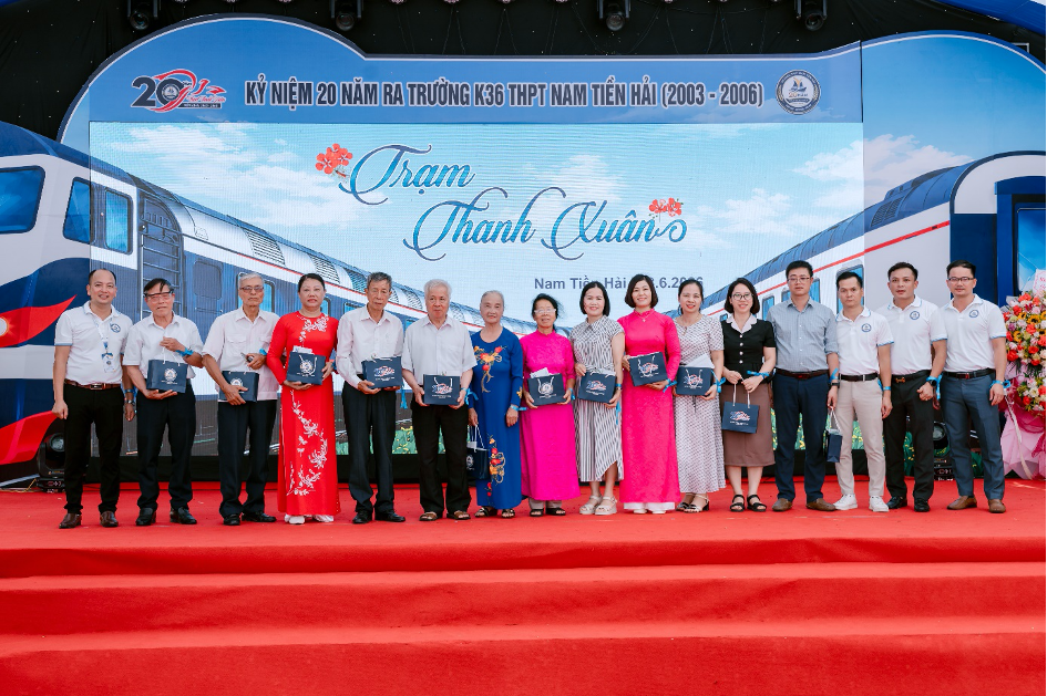 Từ mái trường đến trách nhiệm với cộng đồng
