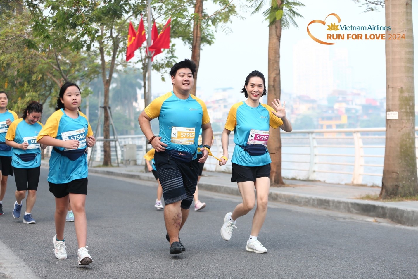 Chàng trai khiếm thị chọn tri thức để thay đổi số phận