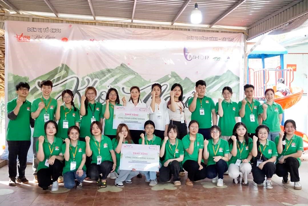 Chàng trai khiếm thị chọn tri thức để thay đổi số phận